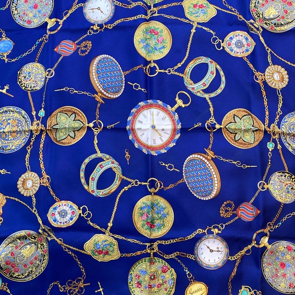💙 GUCCI SILK SCARF AUTHENTIC - Picture 6 of 11
